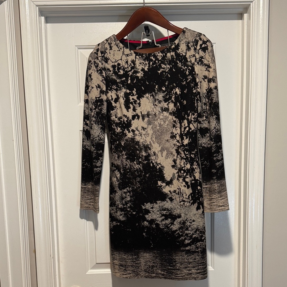Jessica Howard Black and Cream Long Sleeve Dress
